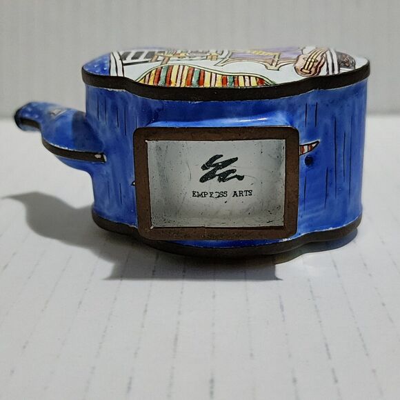 Empress Arts Miniature Metal Enamel Teapot Chair Guitar Table Balcony Ocean - Picture 7 of 9